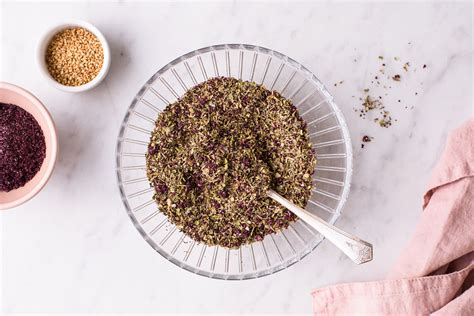 zaatar-middle-eastern-spice-mixture image