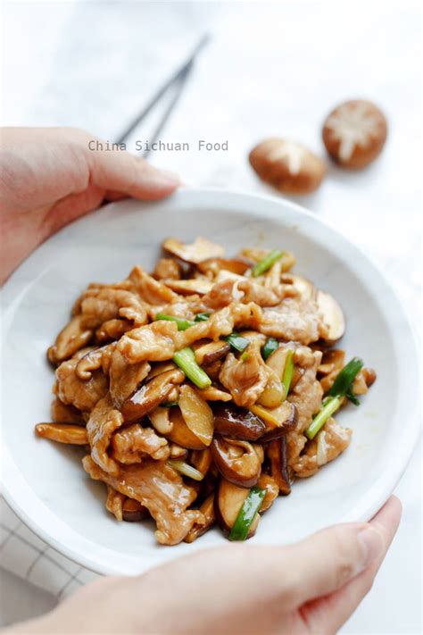 pork-and-mushroom-stir-fry-china-sichuan-food image