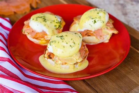 smoked-salmon-eggs-benedict-recipe-dude-that-cookz image