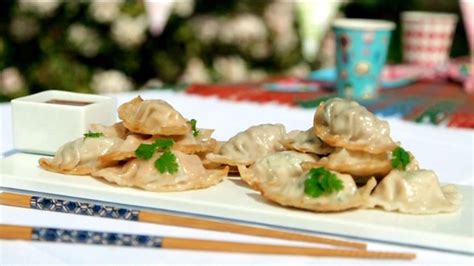 gyoza-japanese-dumplings-recipe-bbc-food image
