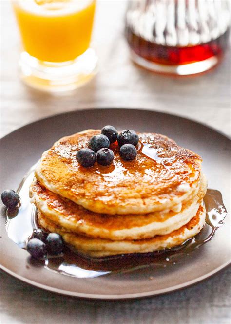 how-to-make-buttermilk-pancakes-simply image