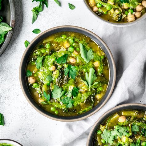 super-green-vegetable-soup-vegan-crowded-kitchen image