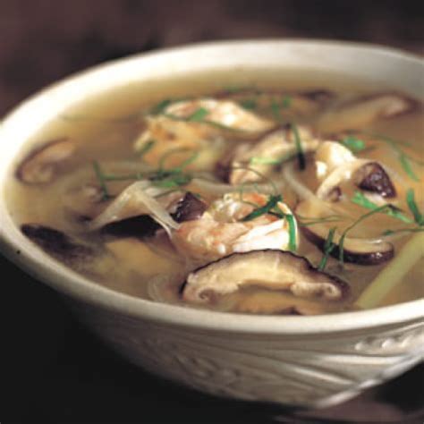 thai-shrimp-and-lemongrass-soup-williams-sonoma image