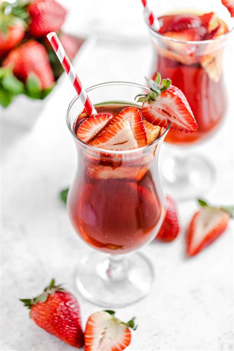 strawberry-iced-tea-recipe-queenslee-apptit image