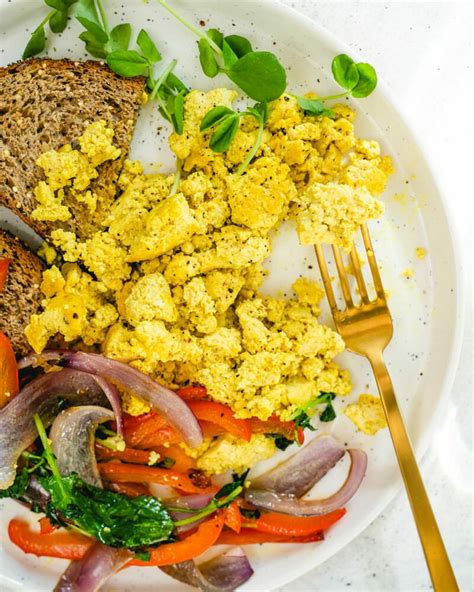 easy-tofu-scramble-made-in-10-minutes-a-couple-cooks image