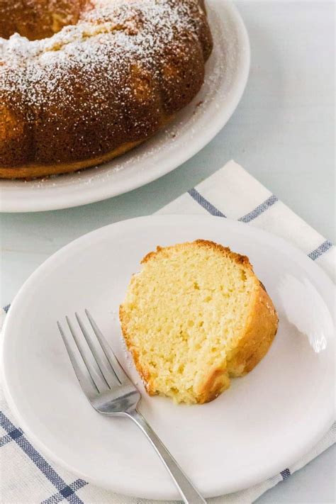 easy-vanilla-mayonnaise-cake-margin-making-mom image
