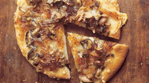 wild-mushroom-pizza-with-caramelized-onions-fontina image