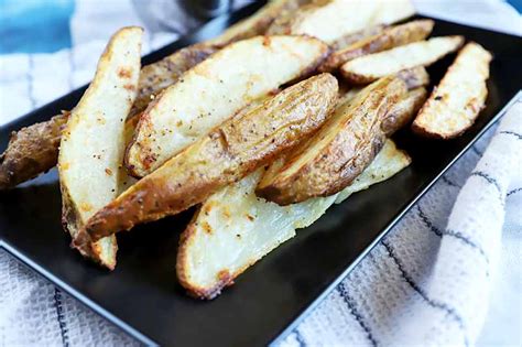 the-easiest-parmesan-and-garlic-oven-fries image