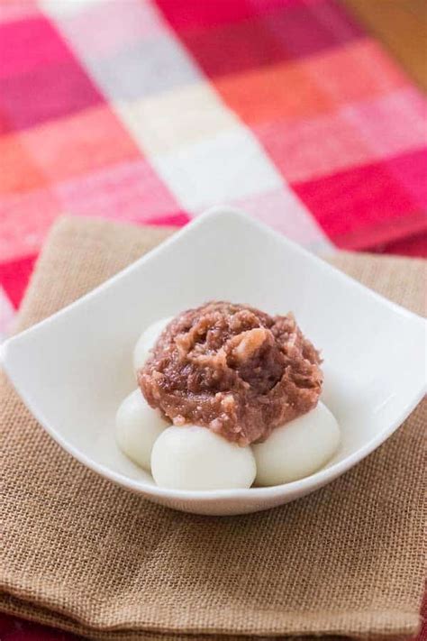 dango-recipe-with-anko-sweet-red-bean-paste image