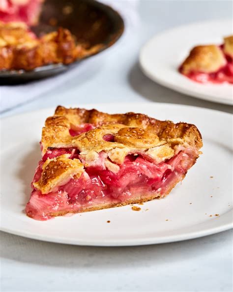 rhubarb-pie-recipe-kitchn image