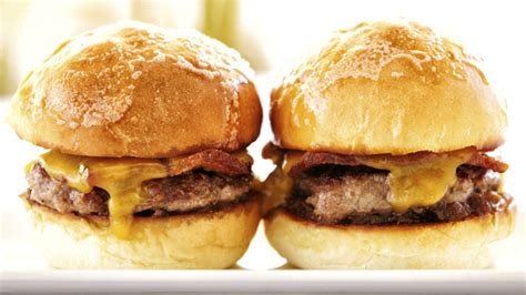 cheesy-mini-burger-treats-your-kids-cant-resist image