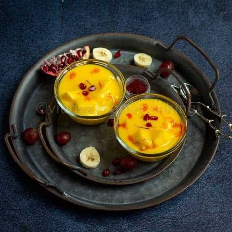 microwave-fruit-custard-eggless-fruit-custard image