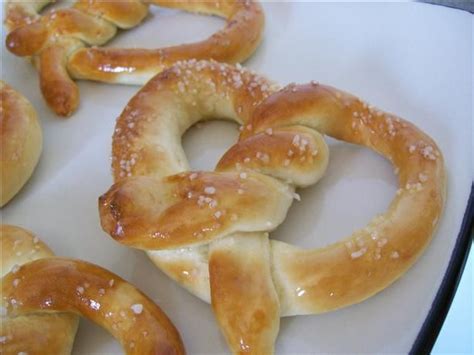 aunties-delicious-soft-pretzels-amish-recipe image