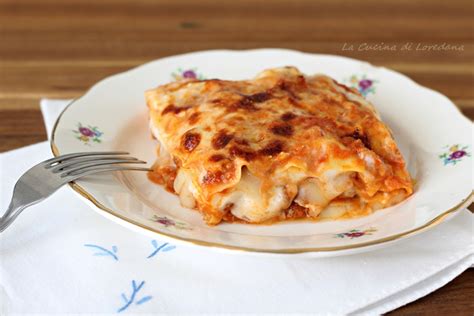 lasagne-al-forno-con-besciamella-e-rag-la-cucina-di-loredana image
