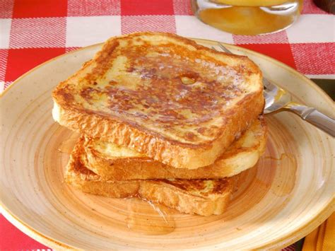 the-simple-buttermilk-french-toast-recipe-thefoodxp image