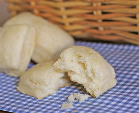 buttermilk-biscuit-bites-recipes-so-good-divas image
