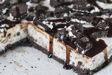 chocolate-cookie-cheesecake-recipe-recipesnet image