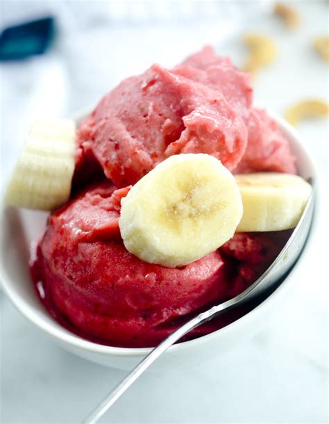 4-ingredient-strawberry-banana-sorbet-recipe-diaries image