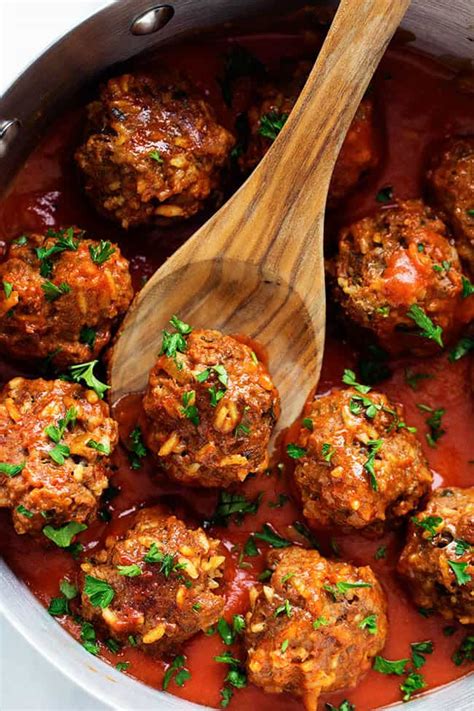 how-to-make-easy-and-delicous-porcupine-meatballs-the image