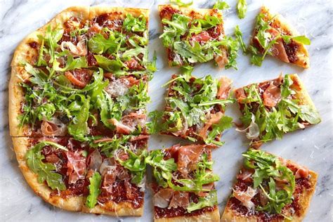 fig-prosciutto-arugula-pizza-recipe-the-hungry-hutch image