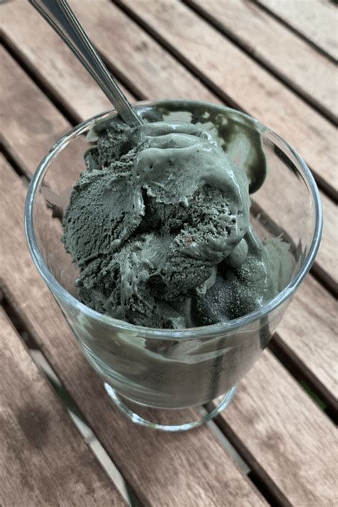 black-liquorice-ice-cream-licorice-unusual-yet-delicious image