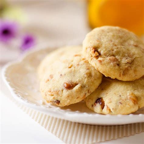 no-sugar-shortbread-cookies-with-nuts-omnivores image
