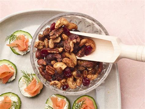 toasted-nut-cranberry-trail-mix-diabetes-food-hub image