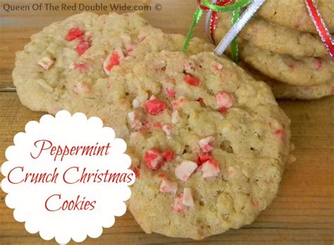 peppermint-crunch-christmas-cookies-queen-of-the image