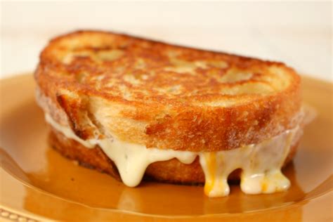 how-to-make-a-grilled-cheese-sandwich-foodcom image