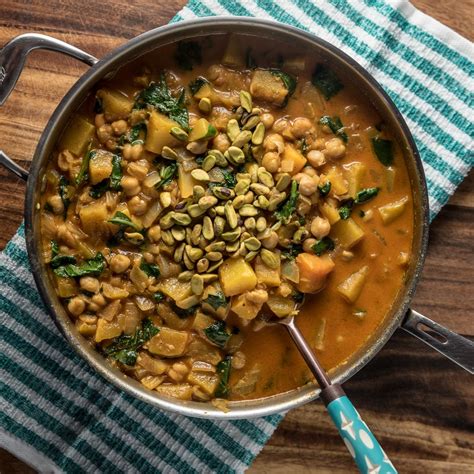 butternut-squash-curry-easy-vegan-vegetarian image