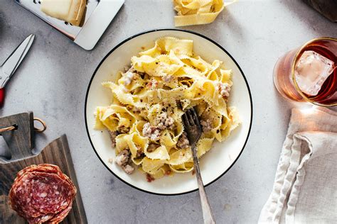pasta-alla-norcina-recipe-i-am-a-food-blog image