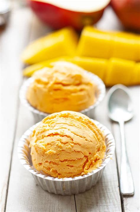 mango-ice-cream-the-best-homemade-ice-cream image