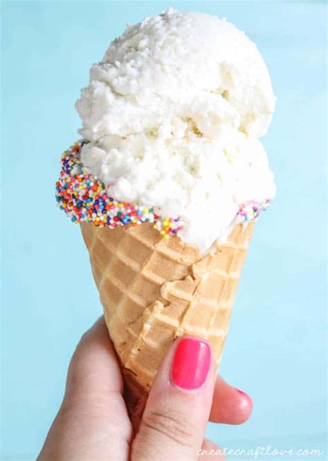 hand-dipped-ice-cream-cones-create-craft-love image