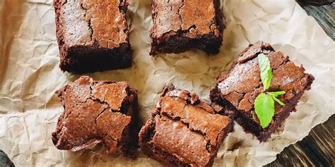 12-easy-brownie-recipes-homemade image