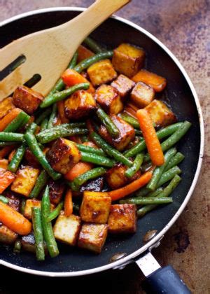 sesame-ginger-tofu-and-veggie-stir-fry-little-spice-jar image