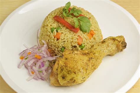 arroz-con-pollo-peruano-peruvian-rice-with-chicken-eat-peru image