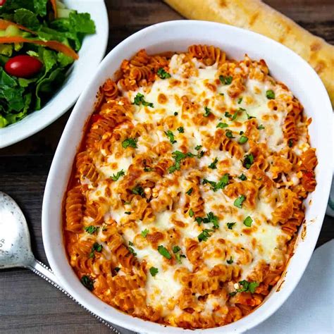easy-5-ingredient-baked-rotini-a-mind-full-mom image