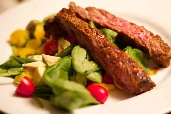 carne-asada-steak-salad-bariatricfoodcoachcom image