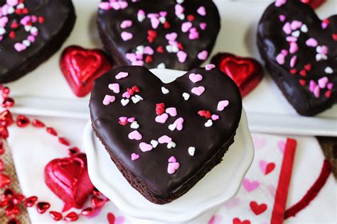 chocolate-dipped-brownie-hearts-baked-broiled-and image