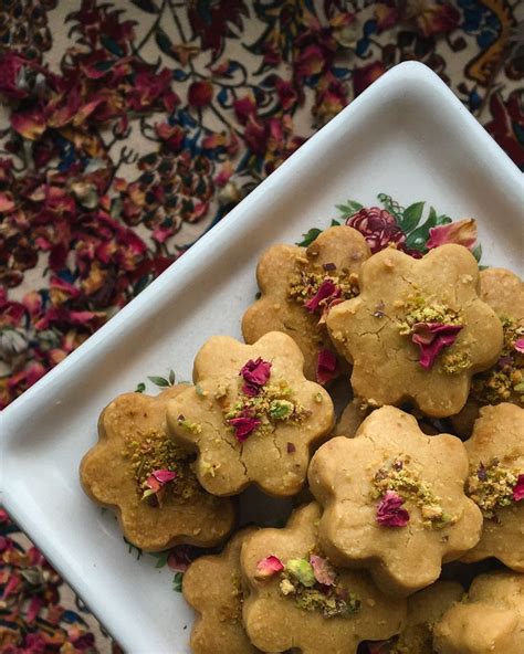 naan-e-nokhodchi-persian-chickpea-cookies-by image