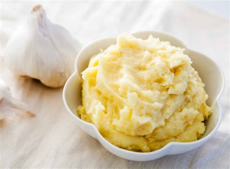 garlic-mashed-potatoes-recipe-simply image