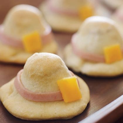 pilgrim-hat-appetizers-thanksgiving-party-food image