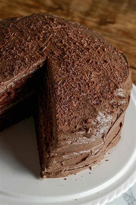 vegan-chocolate-fudge-cake-bakedbyclo-vegan image