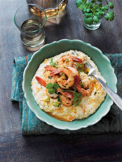 lowcountry-shrimp-and-grits-southern-living image