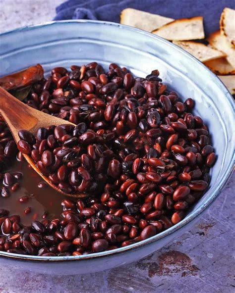 how-to-cook-flavorful-black-beans-from-scratch image