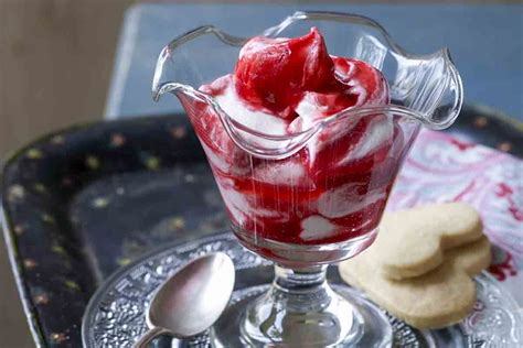irish-raspberry-fool-recipe-leites-culinaria image