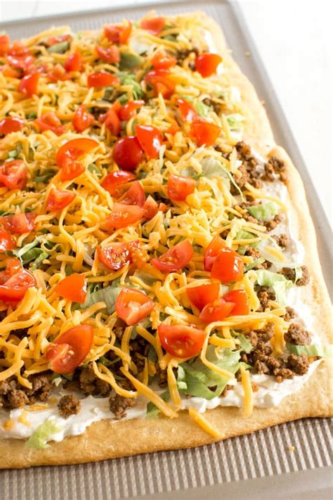 taco-pizza-appetizer-wcrescent-roll-crust-kitchen image