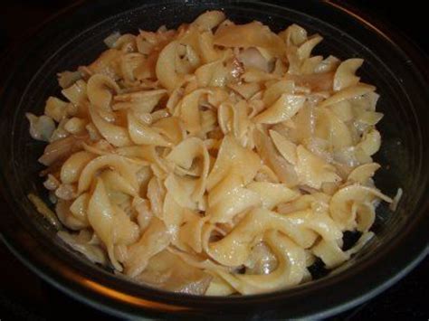 cabbage-noodles-halushki-recipe-sparkrecipes image
