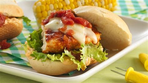 fiesta-grilled-chicken-sandwiches image
