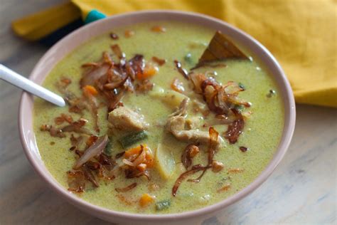 kerala-style-chicken-stew-recipe-archanas-kitchen image